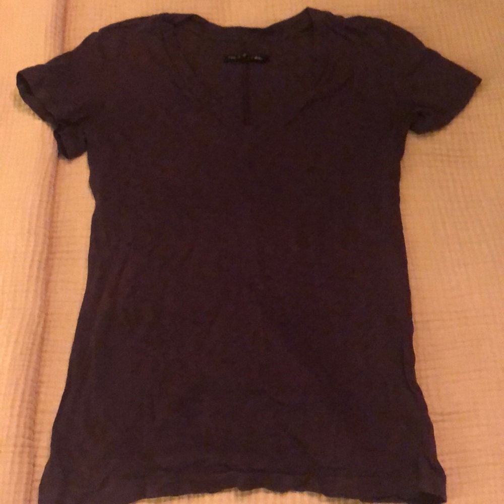 I am selling a Rag and Bone v neck t shirt in an XXS.